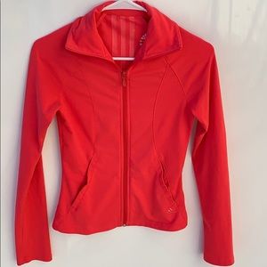 Beautiful red adidas sweater! ♥️